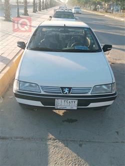 Peugeot 405